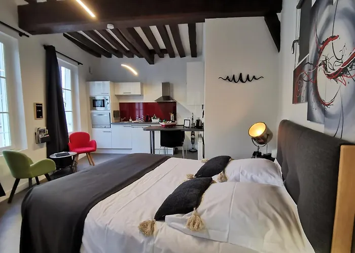 Le Saint-Aignan, Nuits-Chartraines, Parking Prive A Quelques Minutes, 3 Etoiles