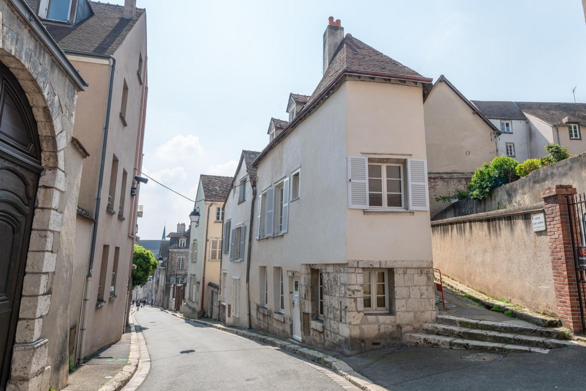 Le Saint-aignan, Nuits-chartraines, Parking Prive A Quelques Minutes, 3 Etoiles Chartres