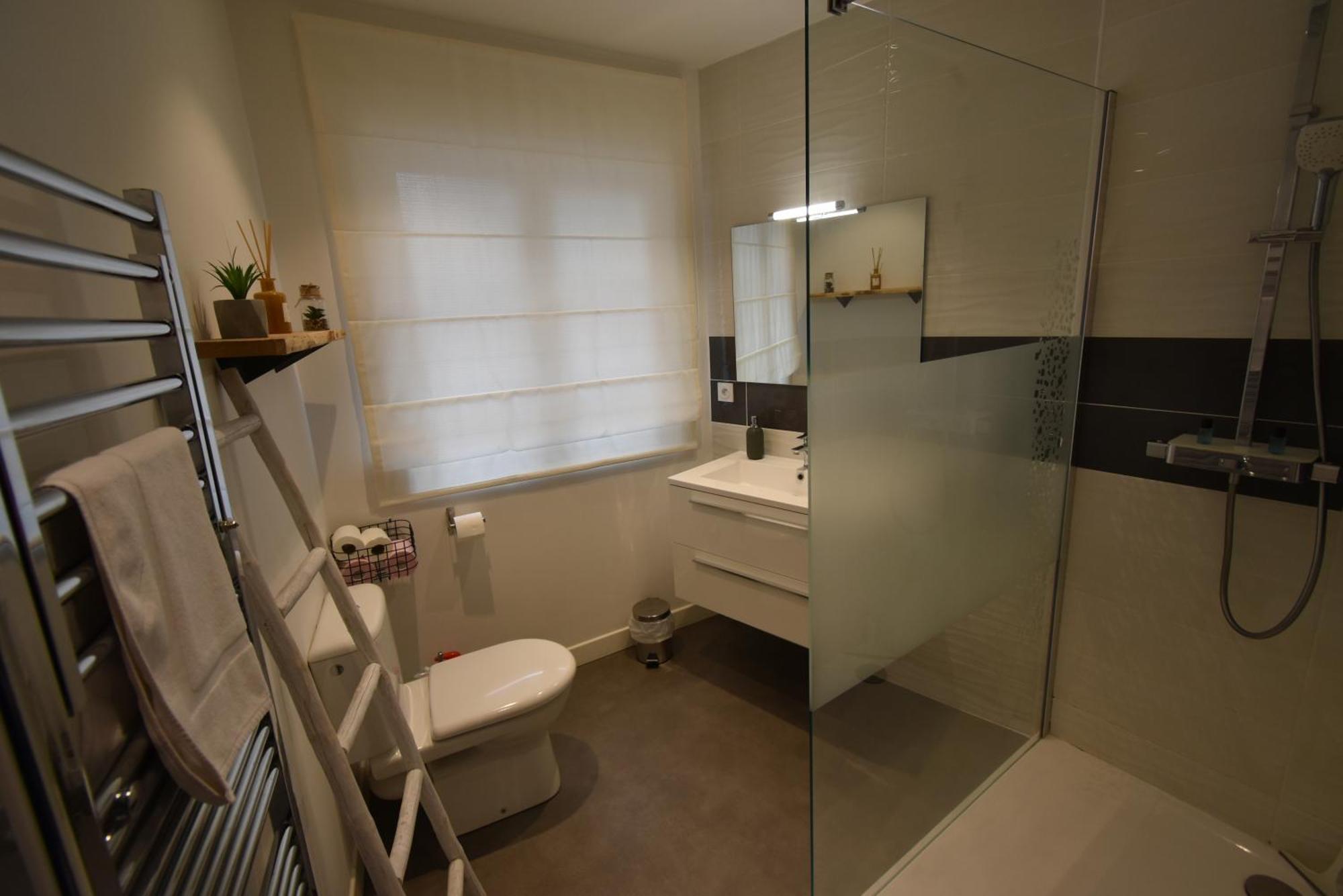 Le Saint-aignan, Nuits-chartraines, Parking Prive A Quelques Minutes, 3 Etoiles Apartment *