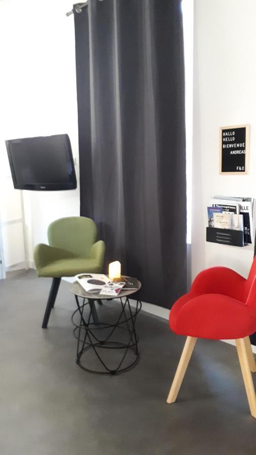 Apartment Le Saint-aignan, Nuits-chartraines, Parking Prive A Quelques Minutes, 3 Etoiles *