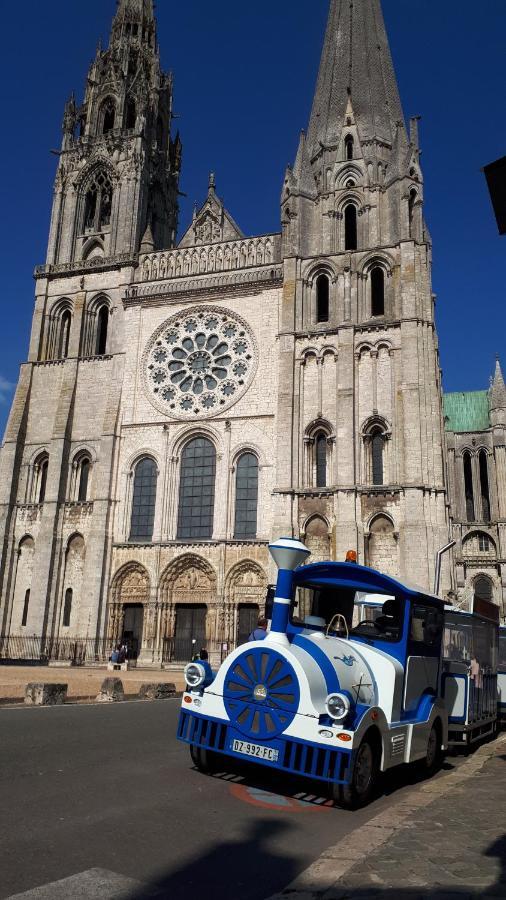 Le Saint-aignan, Nuits-chartraines, Parking Prive A Quelques Minutes, 3 Etoiles *